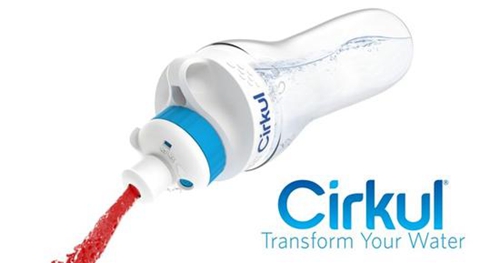 新型Cirkul水杯含過濾器小棒 實現白水、飲料隨意切換