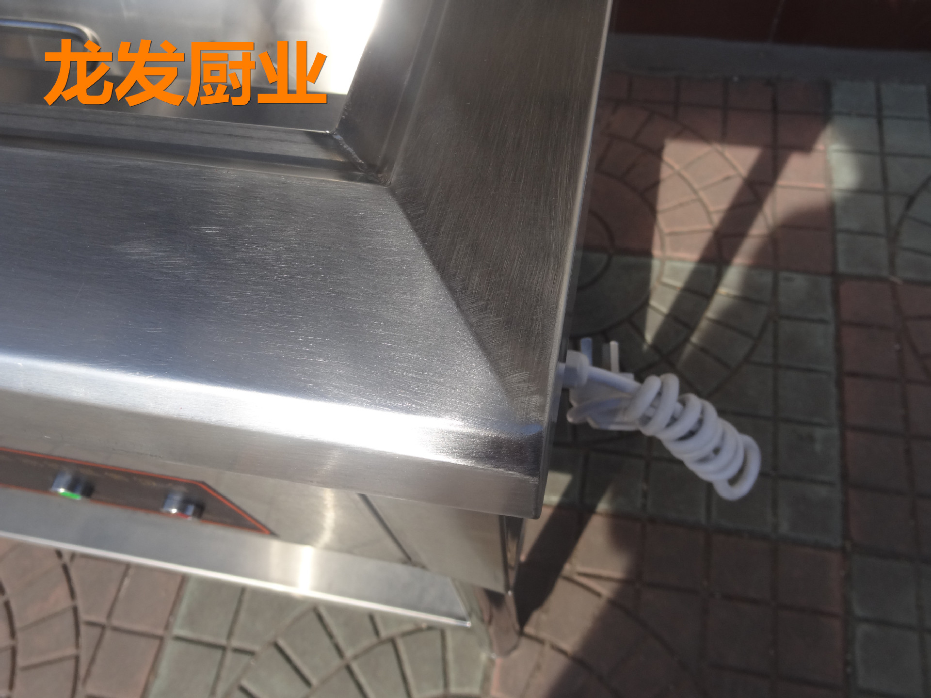 不銹鋼商用保溫售飯臺(tái)三格四格五格六格自助保溫餐臺(tái)保溫菜保溫臺(tái)