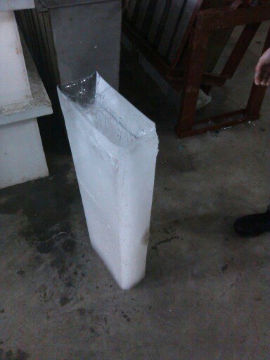 廠家供應(yīng) 大型冰磚機 冰磚機器 大冰塊機 大型制冰機 方塊冰機