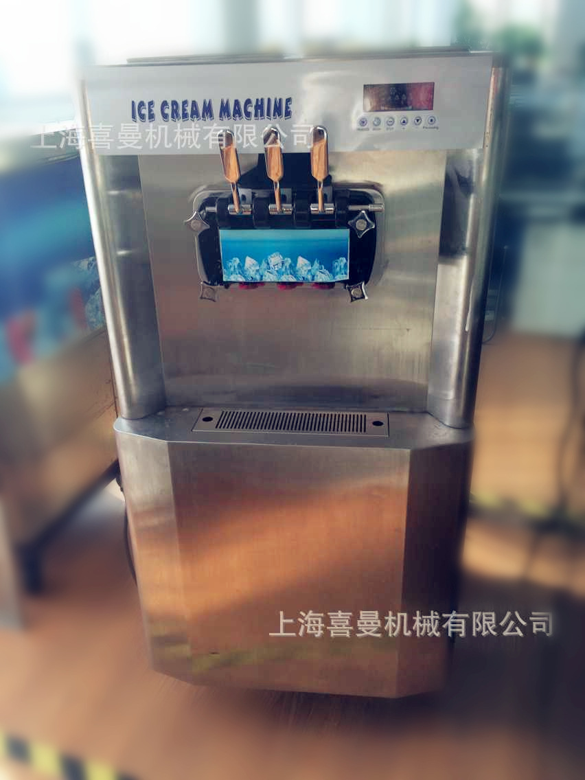 熱銷商用冰淇淋機(jī) 軟冰淇淋機(jī) 冰激凌機(jī) 三頭雪糕機(jī) 酸奶冰淇淋機(jī)