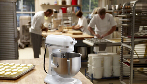 廚房電器領(lǐng)導(dǎo)品牌KitchenAid凱膳怡亮相2016上海國(guó)際酒店用品博覽會(huì)